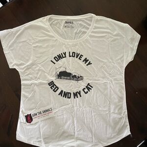 I only love my bed and my cat Lg Tee